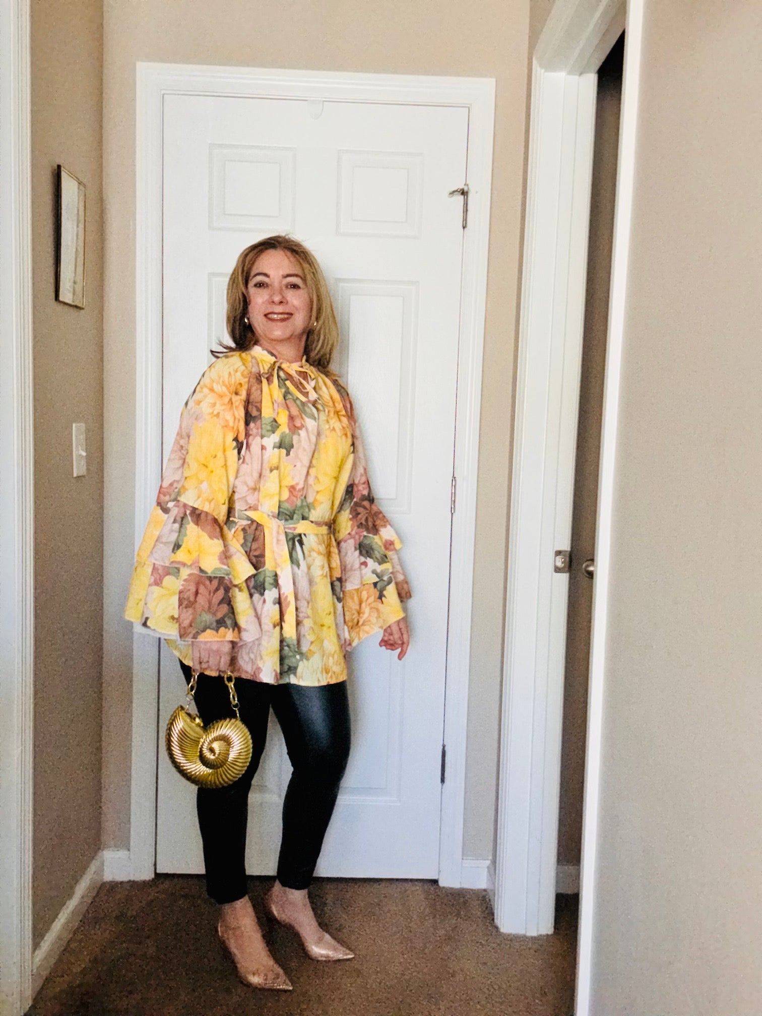 Linen elegant blouse